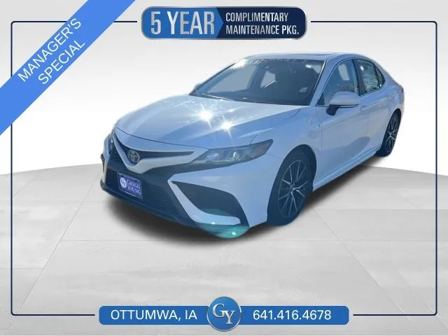 2021 Toyota Camry Hybrid SE for sale in Ottumwa, IA