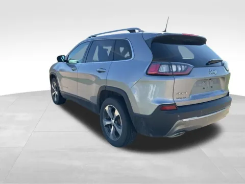 More photos of 2019 Jeep Cherokee Limited at Gregg Young Toyota of Ottumwa, IA