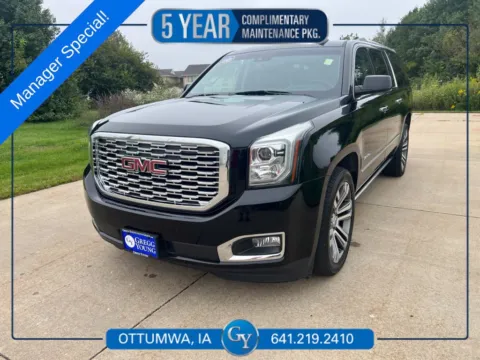 Black 2018 GMC Yukon XL Denali for sale in Ottumwa, IA