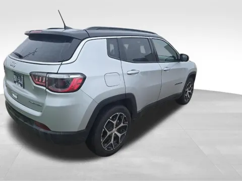 More photos of 2024 Jeep Compass Limited at Gregg Young Toyota of Ottumwa, IA