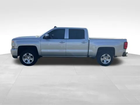 More photos of 2017 Chevrolet Silverado 1500 LT at Gregg Young Toyota of Ottumwa, IA