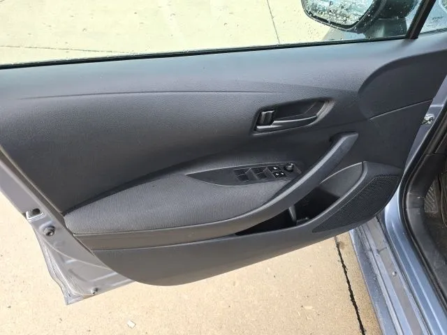 2024 Toyota Corolla LE photo 4