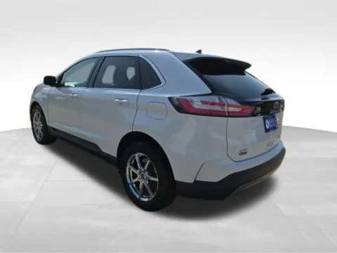 More photos of 2022 Ford Edge SEL at Gregg Young Toyota of Ottumwa, IA