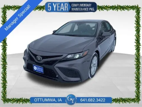 Black 2022 Toyota Camry SE for sale in Ottumwa, IA