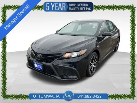 Black 2023 Toyota Camry SE for sale in Ottumwa, IA