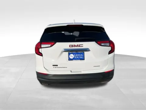 More photos of 2022 GMC Terrain SLE at Gregg Young Toyota of Ottumwa, IA