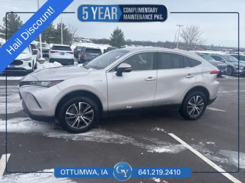 Gray 2021 Toyota Venza LE for sale in Ottumwa, IA