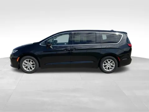 Another view of 2023 Chrysler Pacifica Touring L for sale in Ottumwa, IA at Gregg Young Toyota of Ottumwa