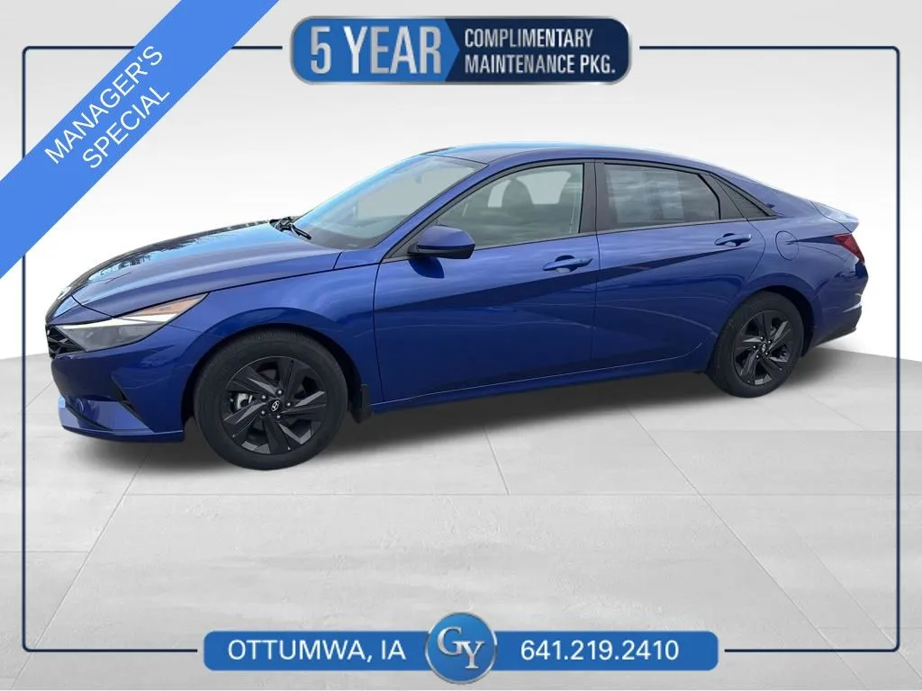 Blue 2023 Hyundai Elantra SEL for sale in Ottumwa, IA