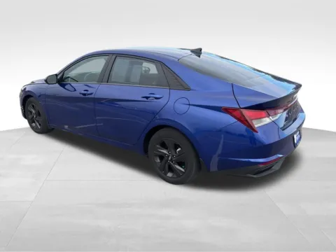 More photos of 2023 Hyundai Elantra SEL at Gregg Young Toyota of Ottumwa, IA