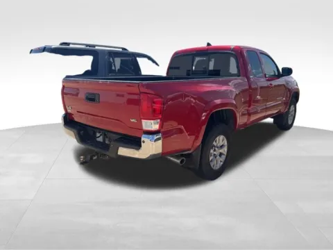 More photos of 2017 Toyota Tacoma SR5 at Gregg Young Toyota of Ottumwa, IA