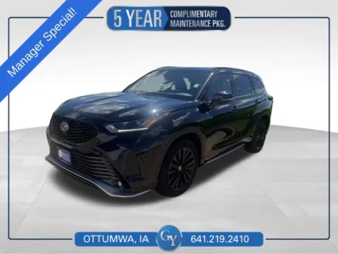 Black 2025 Toyota Highlander XSE for sale in Ottumwa, IA