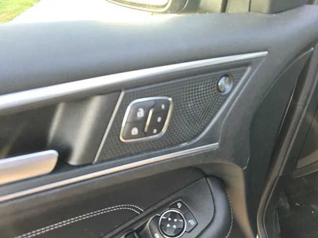 2024 Ford Edge Titanium photo 4