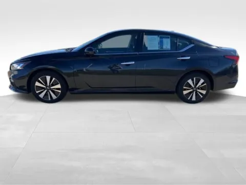 Another view of 2021 Nissan Altima 2.5 SV for sale in Ottumwa, IA at Gregg Young Toyota of Ottumwa