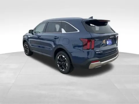 More photos of 2024 Kia Sorento S at Gregg Young Toyota of Ottumwa, IA