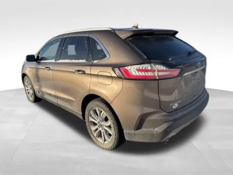 More photos of 2019 Ford Edge Titanium at Gregg Young Toyota of Ottumwa, IA