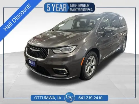 Unknown 2023 Chrysler Pacifica Limited for sale in Ottumwa, IA