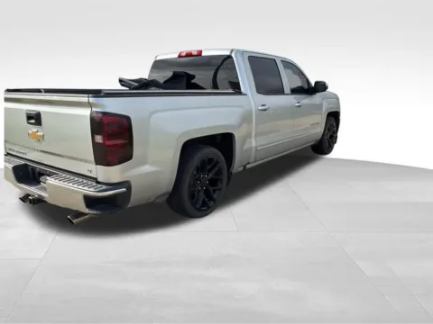 More photos of 2018 Chevrolet Silverado 1500 LT at Gregg Young Toyota of Ottumwa, IA