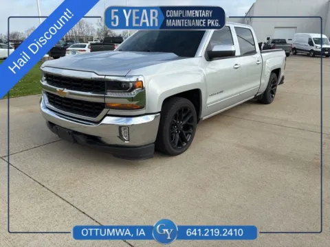Silver 2018 Chevrolet Silverado 1500 LT for sale in Ottumwa, IA