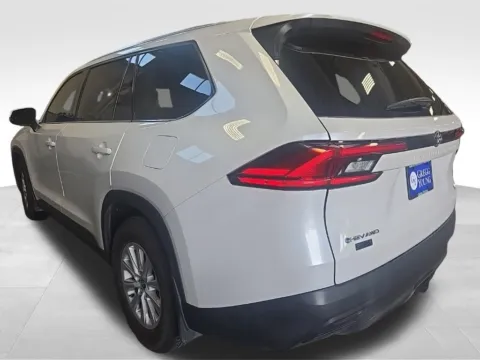 More photos of 2024 Toyota Grand Highlander Hybrid XLE at Gregg Young Toyota of Ottumwa, IA