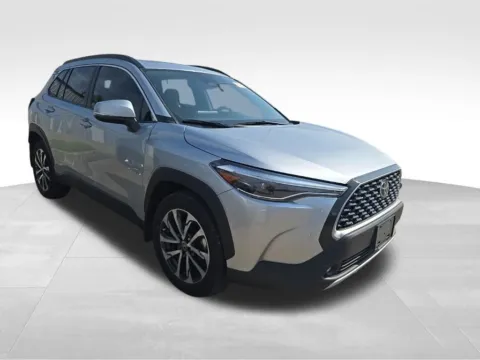 More photos of 2023 Toyota Corolla Cross XLE at Gregg Young Toyota of Ottumwa, IA