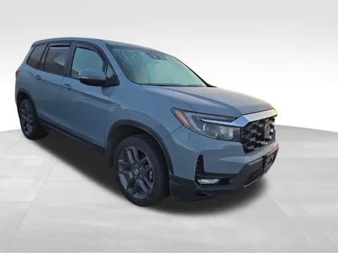 More photos of 2023 Honda Passport EX-L at Gregg Young Toyota of Ottumwa, IA