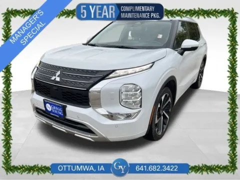 Silver 2023 Mitsubishi Outlander SEL for sale in Ottumwa, IA