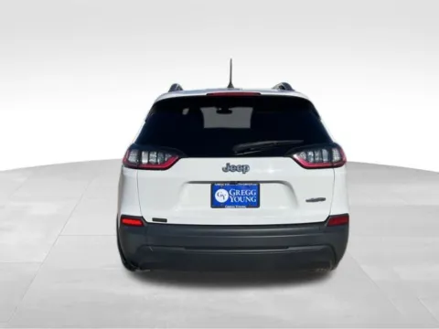 More photos of 2019 Jeep Cherokee Latitude at Gregg Young Toyota of Ottumwa, IA