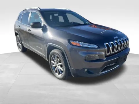 More photos of 2018 Jeep Cherokee Limited at Gregg Young Toyota of Ottumwa, IA