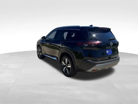 More photos of 2023 Nissan Rogue SL at Gregg Young Toyota of Ottumwa, IA