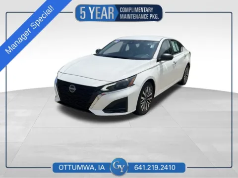 White 2025 Nissan Altima 2.5 SV for sale in Ottumwa, IA