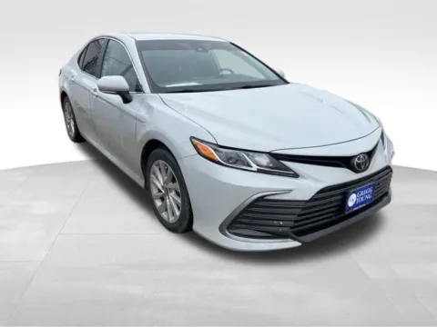 More photos of 2022 Toyota Camry LE at Gregg Young Toyota of Ottumwa, IA
