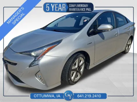 White 2016 Toyota Prius Four Touring for sale in Ottumwa, IA