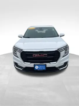 Photos of 2024 GMC Terrain SLE for sale in Ottumwa, IA at Gregg Young Toyota of Ottumwa
