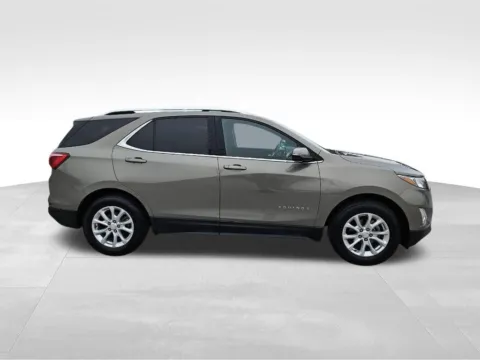More photos of 2018 Chevrolet Equinox LT at Gregg Young Toyota of Ottumwa, IA