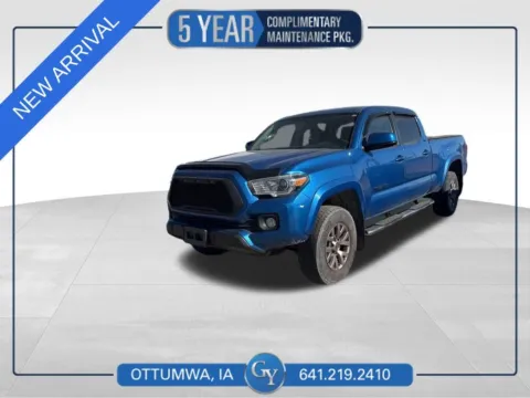 Blue 2017 Toyota Tacoma SR5 for sale in Ottumwa, IA