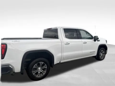 More photos of 2025 GMC Sierra 1500 SLT at Gregg Young Toyota of Ottumwa, IA