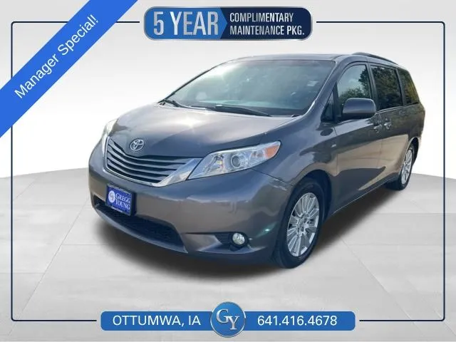 Red 2017 Toyota Sienna XLE for sale in Ottumwa, IA