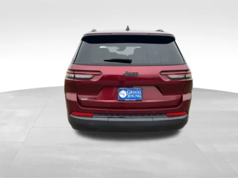 More photos of 2023 Jeep Grand Cherokee L Altitude at Gregg Young Toyota of Ottumwa, IA