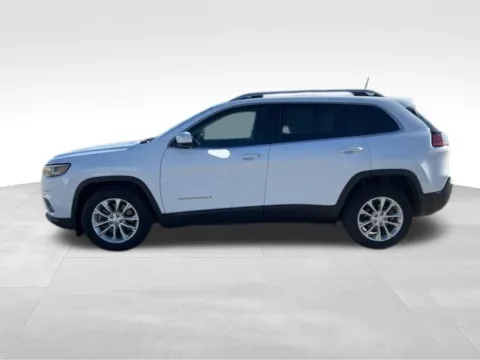 Another view of 2019 Jeep Cherokee Latitude for sale in Ottumwa, IA at Gregg Young Toyota of Ottumwa