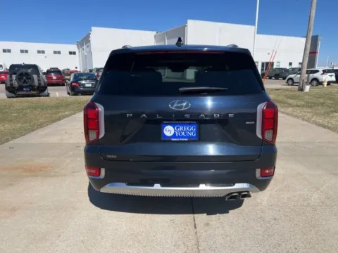More photos of 2021 Hyundai Palisade Calligraphy at Gregg Young Toyota of Ottumwa, IA
