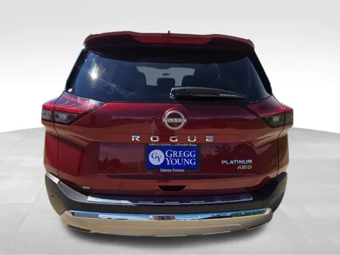 More photos of 2022 Nissan Rogue Platinum at Gregg Young Toyota of Ottumwa, IA