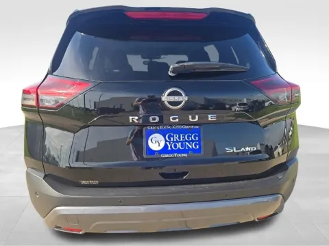 More photos of 2022 Nissan Rogue Platinum at Gregg Young Toyota of Ottumwa, IA