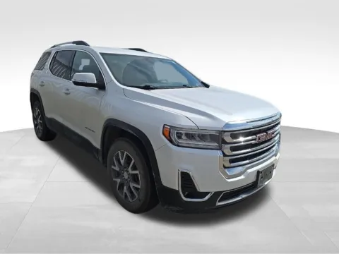 More photos of 2020 GMC Acadia SLT at Gregg Young Toyota of Ottumwa, IA
