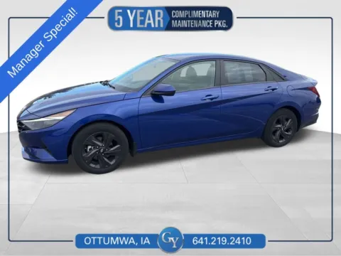 Blue 2023 Hyundai Elantra SEL for sale in Ottumwa, IA