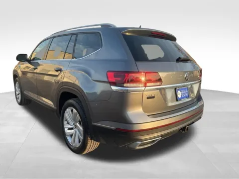 More photos of 2021 Volkswagen Atlas SEL at Gregg Young Toyota of Ottumwa, IA
