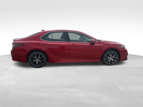 More photos of 2023 Toyota Camry SE at Gregg Young Toyota of Ottumwa, IA