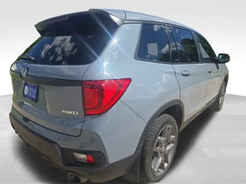 More photos of 2023 Honda Passport EX-L at Gregg Young Toyota of Ottumwa, IA