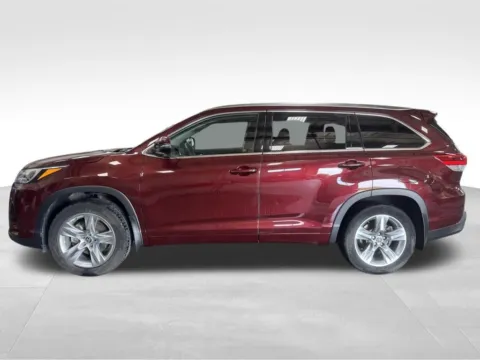 Another view of 2018 Toyota Highlander Limited for sale in Ottumwa, IA at Gregg Young Toyota of Ottumwa