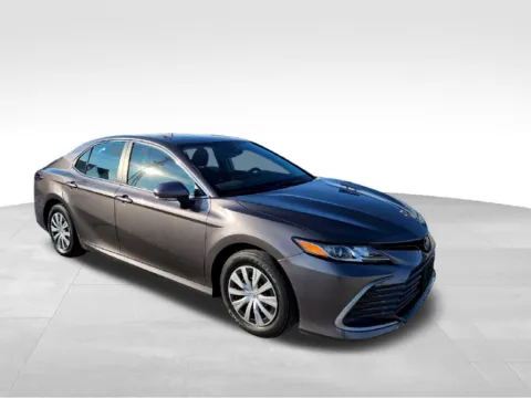 More photos of 2023 Toyota Camry Hybrid LE at Gregg Young Toyota of Ottumwa, IA